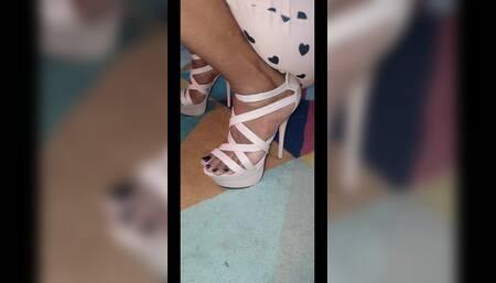 Showing off My High Heels Collection and Dresses Don't Miss the End When I Play with Desi Choot Pussy
