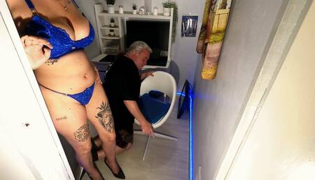 Jennifer Sitting On His Head In The Office In 3 Different Bra & Thongs (4K)