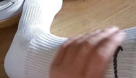 AF1 Nike Young Guy At A Friend's Off