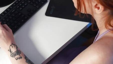 Cutie sucking me off like a slut