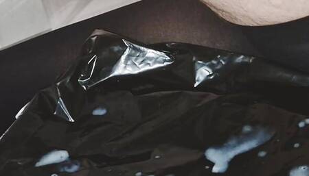 Fountains of twink sperm from a wildly exciting fuck with zucchini, eggplant and daddy's dick ! Exclusive gang bang!