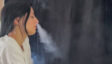 SMOKING LOVE- DAY SHOOT NOSE EXHALES