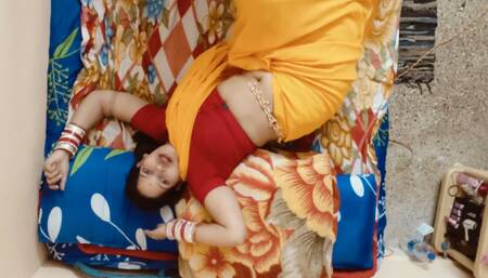 Sexy indian yellow saree bhabhi having hard-core sex with her boyfriend