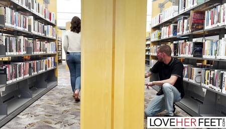 Library Hookup - A Foot Fetish Story