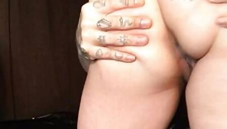 Big Booty White Girl Twerking, ButtHole Flashing And Getting Rimmed ... Milf, High Heels, Pawg, Ass Eating