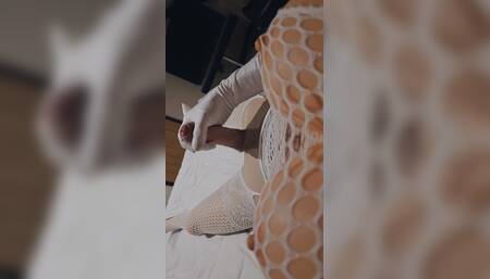 Cumming in heels and stockings