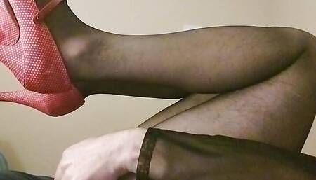 Floppy-clit sissy rides her toy & cums in leotard & tights