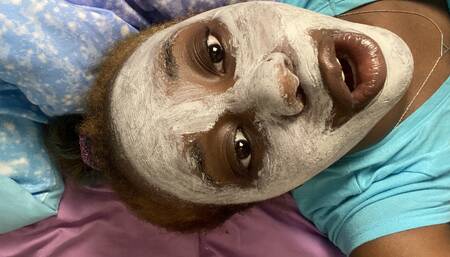 Bottomless Nude Twerking Queefing Pretty Ass & Pussy