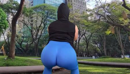 Big butt guy public ass workout