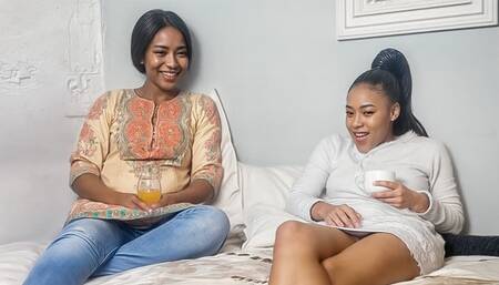 Amateur big ass ebony lesbians sharing a drink and licking pussy in secret!