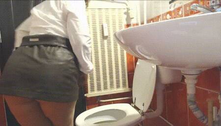 Leaving in the middle of a job interview to take a huge dump ~ The humiliation! WMV