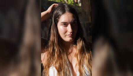 Zelfbevrediging met vibrator video 1 (deel 2)