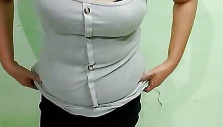 Desi bhabhi big bobs