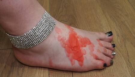 Goddess Foot: A Silent Challenge for Your Worship