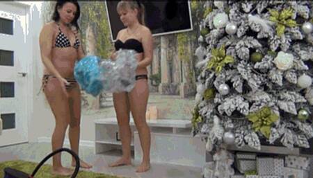 LorY and Victoria masturbate with a rubber ring Inf