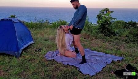 Risky Sex Real Amateur Couple Fucking at Camp