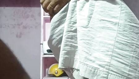 Telugu aunty bowlojob and faking with har hasbend in out side room