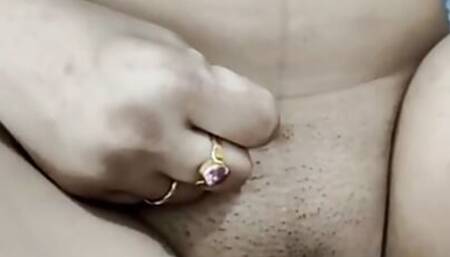 Indian Beautiful Divorced Aunty Affair With Neighbour Boy