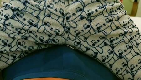 DRY HUMPING WITH MY HOT ROOMMATE SIMULTANEOUS ORGASM AND CUM