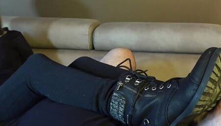 Kinsley's Sweaty Feet Challenge - (dreamgirls in Socks)