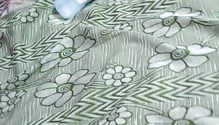 Indian Bengali Housewife Boudi Fuck & Cumshot