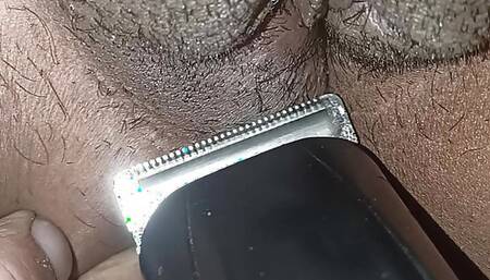ki shaving karty Hoye phudi mardi