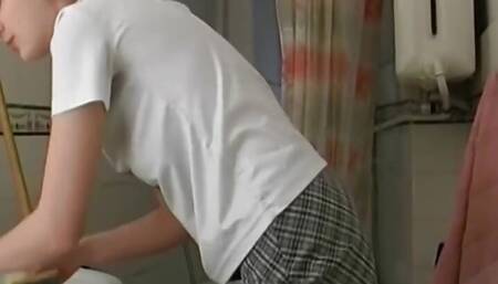 Sexy Teen Gets Shaved and Screwed