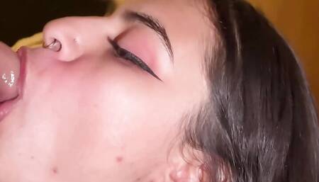 Latina Le Gusta La Leche Garganta Profunda Y Masturbandose