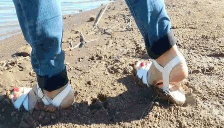 My poor, dirty sandals WMV (1920x1080) FHD