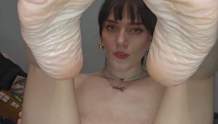 You dream of licking & cumming on my wrinkly soles