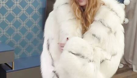 Fucking Fur Queen in a massive luxury fur coat! ANAL fur coat sex (Short version)