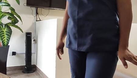 I called a kinesiologist to come and give me sexual massages, she accepted very gladly because she received milk as a tip