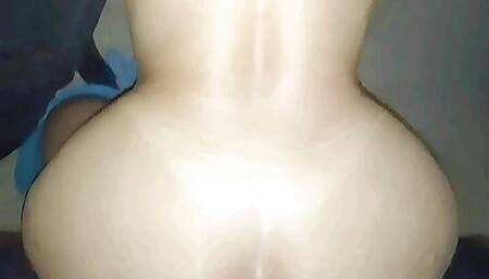 I managed to fuck the hot student and ass of the gym, but no one can know. Blonde, milf, slim waist, big ass, loves to get on al