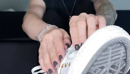 Free my socks and feet from the lint with your tongue