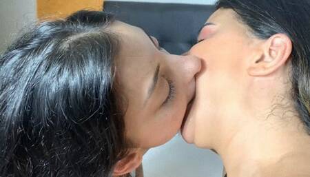 MILF KISSING A PRINCESS PART 4 by NICOLLY AND BARBARA CAM BY ALINE FULL HD