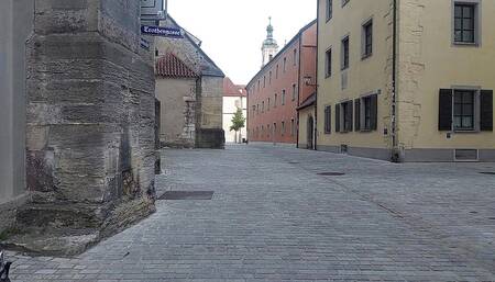 Nude in the City Daytime