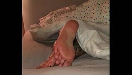 Playing with Gwen's Gorgeous Sleepy Soles