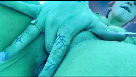 18+Teenager masturbation in solarium