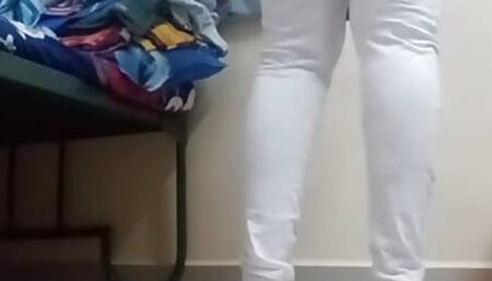 Indian girl show our boobs and hairy pussy fingering sex in home