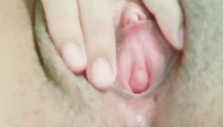 Juicy pussy morning masturbation I come in my juices Morning squirt