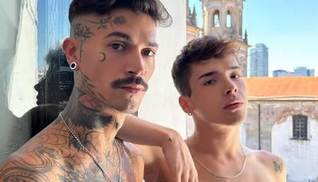 Argentino Twinks Love Exploring Each Other's Bodies - Latin Leche