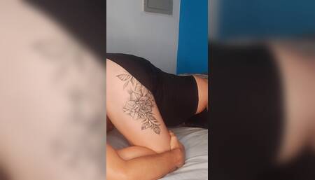 Hot Wife Welcomes the TV Technician in a Very Provocative Outfit and Lets Him Fuck Her Ass