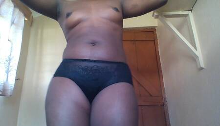 Twerking to turn you on bby. come let me ride you.