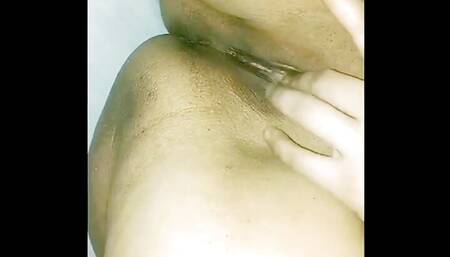 Indian girl fucked by mola saheb bechha nhi ho rha tha to MOLA