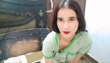 Pa Pa Ne Mujhe Rat Me ghori Ban ke Chode