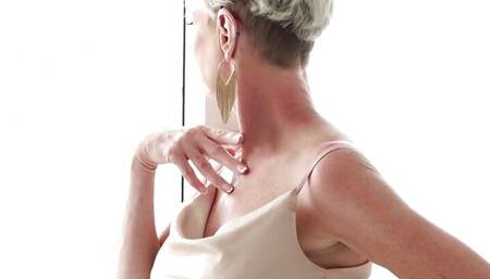 Meet Foxxxy, a 60-year-old wife, MILF and GILF with big tits