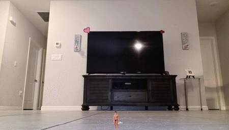 Paris Crushes Her Tiny Boyfriend