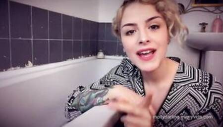 Molly Darling - Bathtime With Mommy