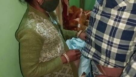 Neighbor sister-in-law kissed the younger brother-in-law