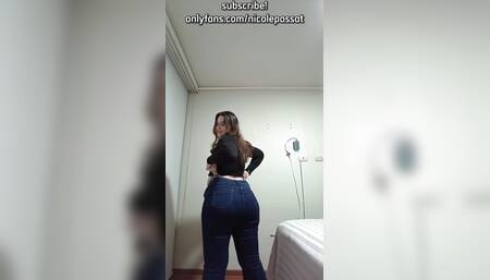 This cute chubby girl wats YOU inside her!